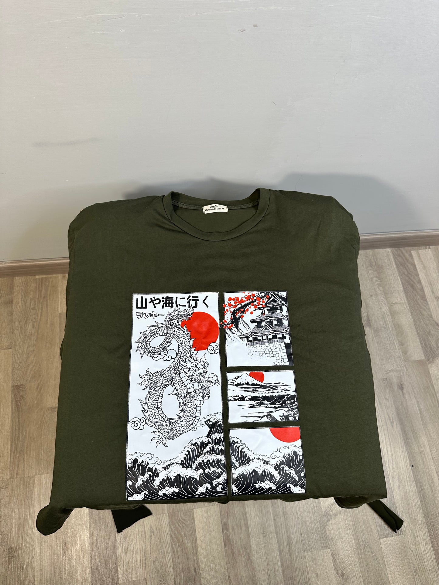 MAGLIA ROCK CON TAGLIO LATERALE