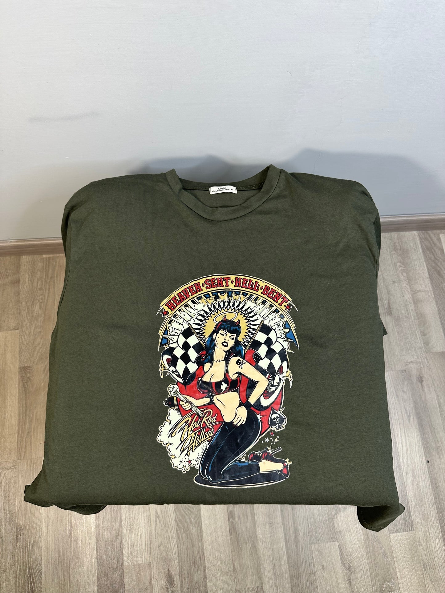 MAGLIA ROCK CON TAGLIO LATERALE