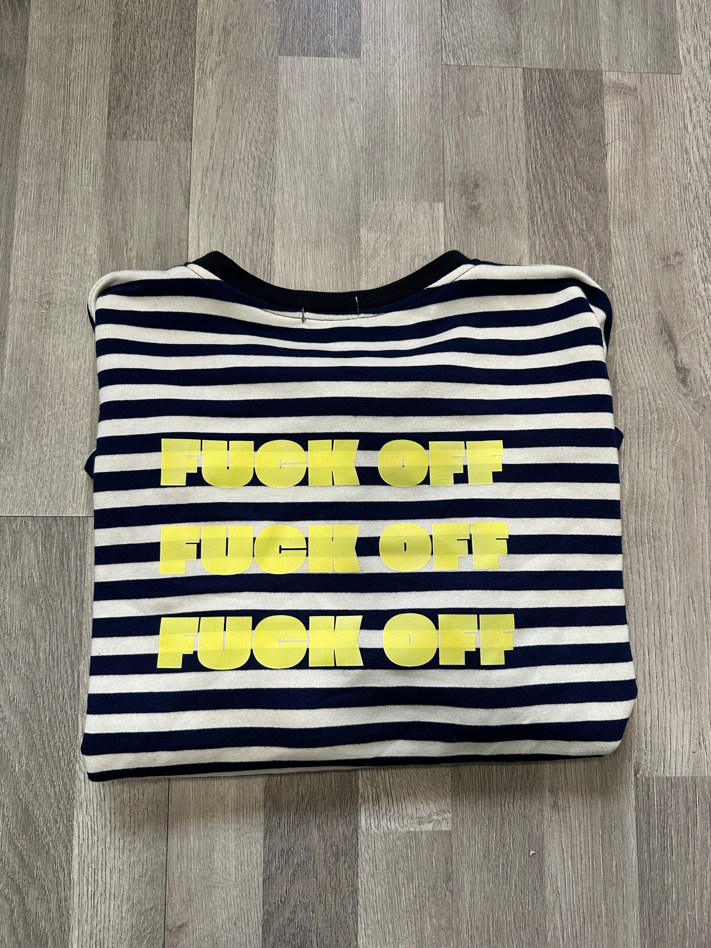 MAGLIA A RIGHE CON SCHIENA NUDA