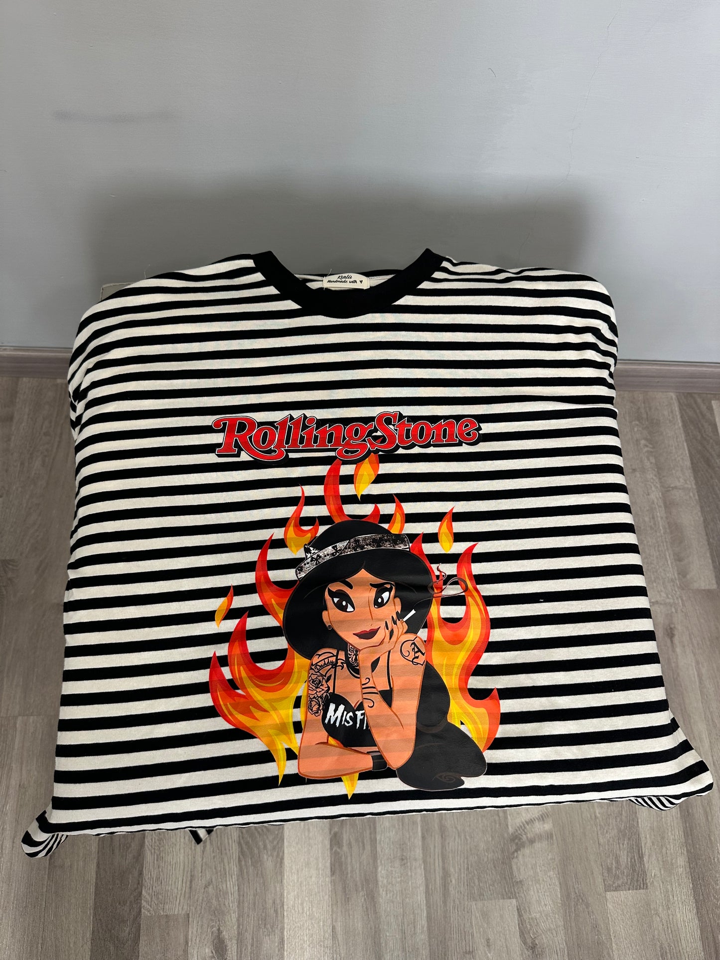 MAGLIA A RIGHE CON SCHIENA NUDA