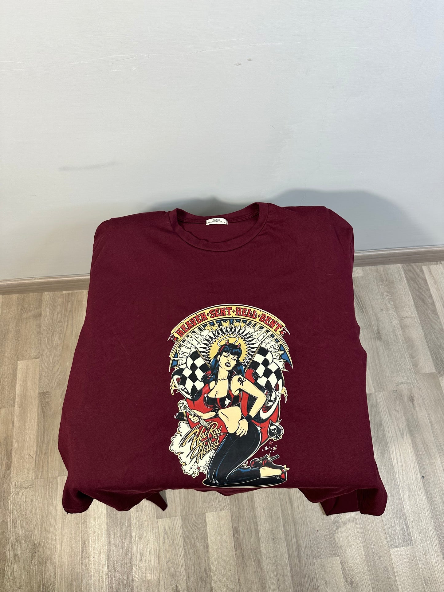 MAGLIA ROCK CON TAGLIO LATERALE